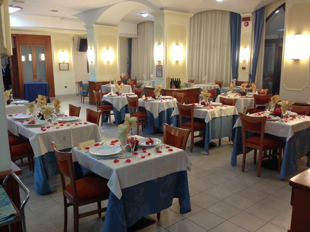קטנזארו Hotel Niagara מראה חיצוני תמונה